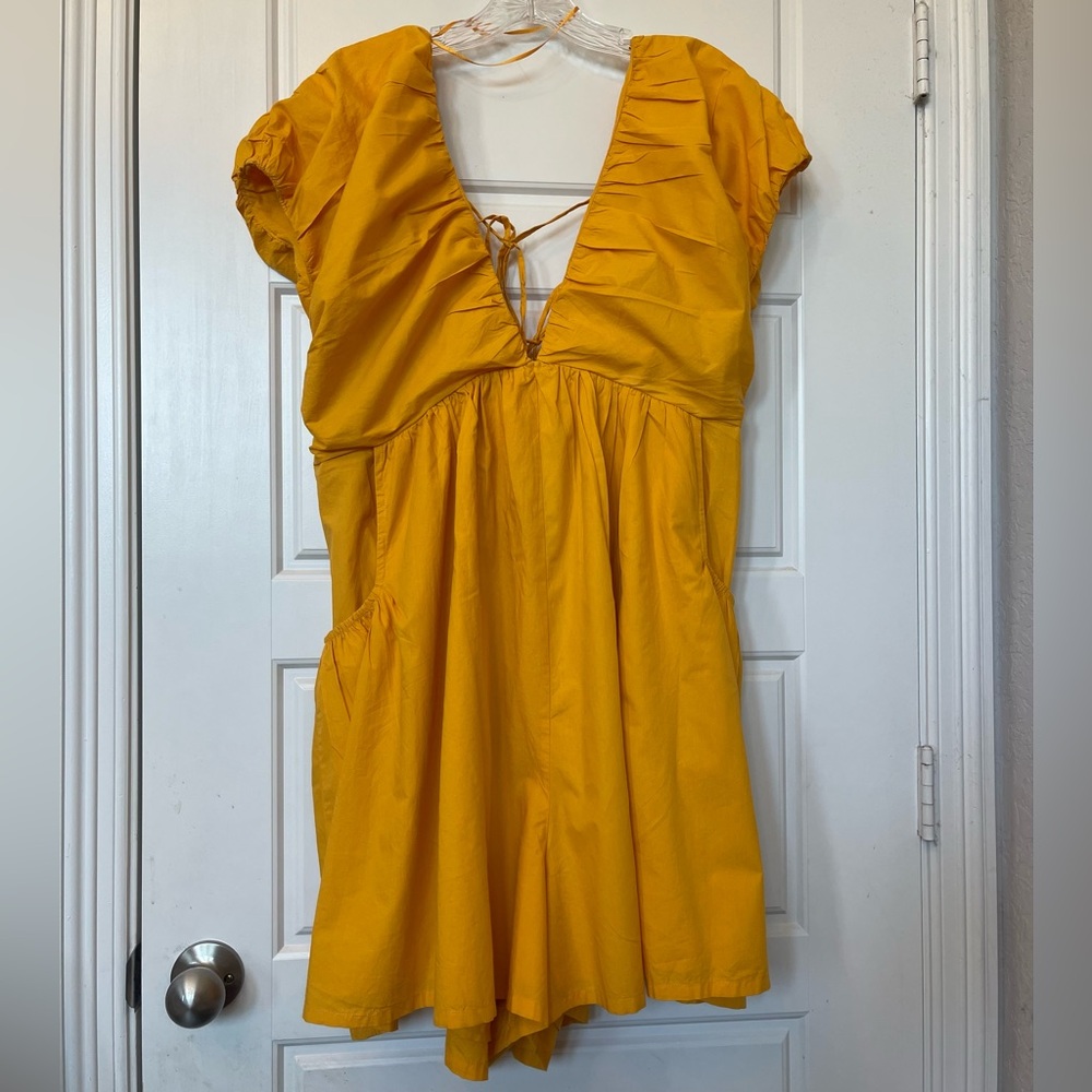 ANTHROPOLOGIE Orange/Gold Woman’s Romper Preloved like New Size:Large